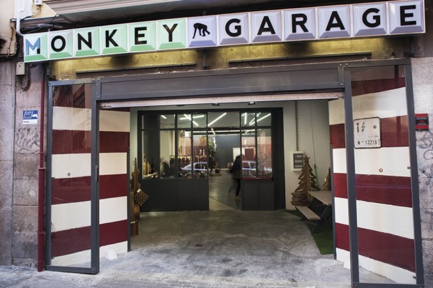 art u ready monkey garage