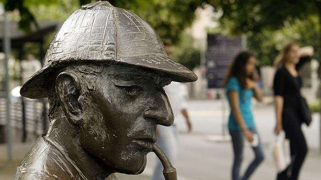 estatua Sherlock Holmes